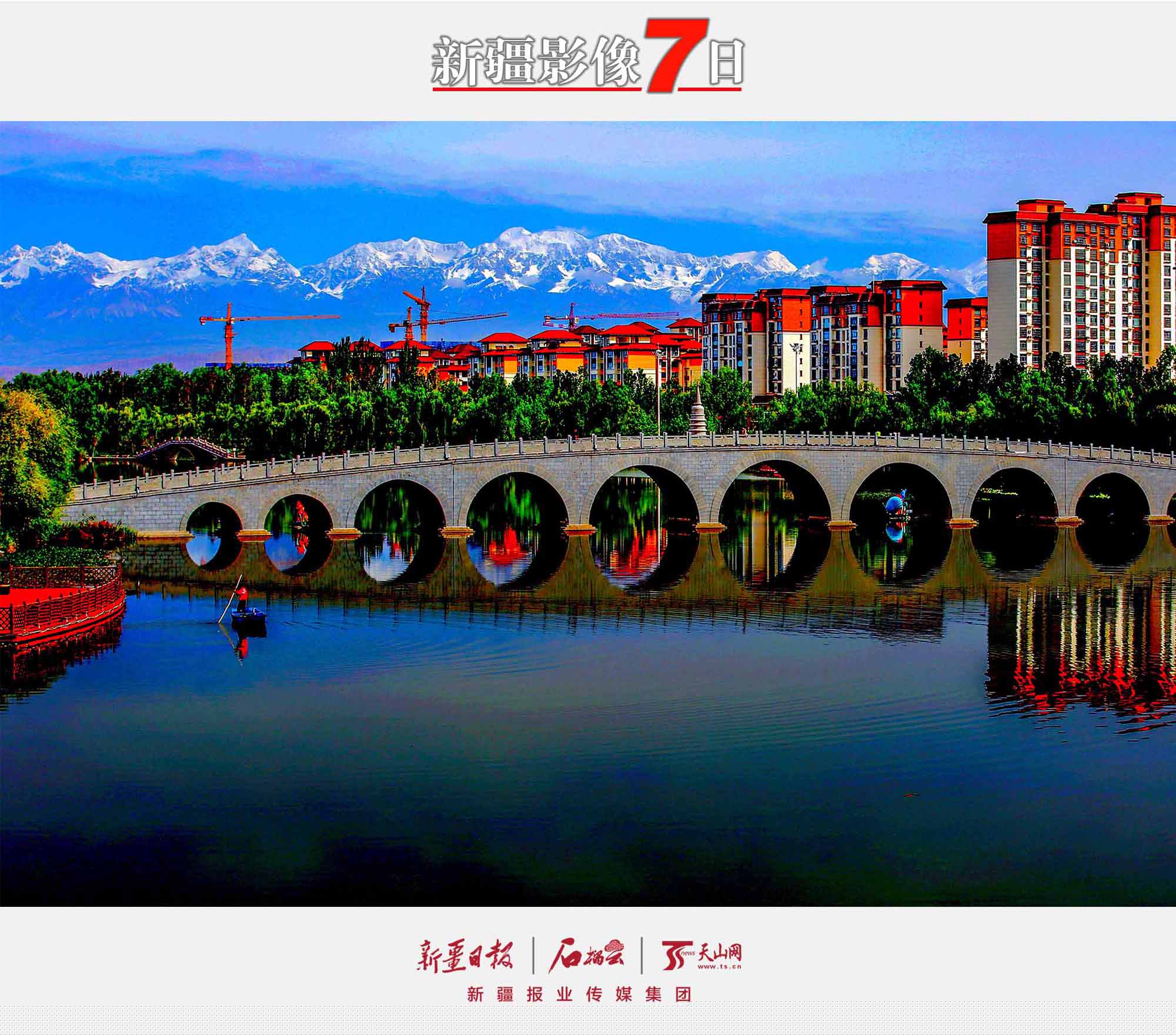 8月3日拍攝的阿克蘇市多浪河景區(qū)自然風光。近年來，阿克蘇市不斷加大多浪河流域的治理力度，如今的多浪河綠樹成蔭，水鳥翩翩，碧水藍天，呈現(xiàn)出一幅美麗的自然畫卷。 顏壽林攝
